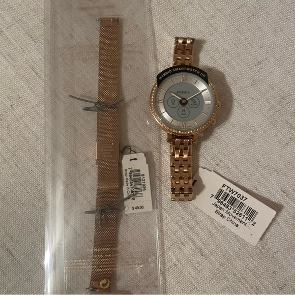 🚫SOLD🚫 Fossil Monroe hybrid watch in rose gold with extra band - NWT - Picture 12 of 16